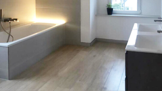 Bad­planung und moderne Bad­gestaltung, fachlich erstklassig ausgeführt: Das leisten die Fliesenleger von FESA – Das Fliesenteam.